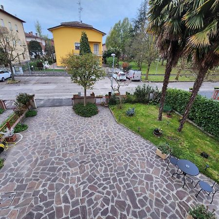 Gold B&B Ravarino Екстериор снимка