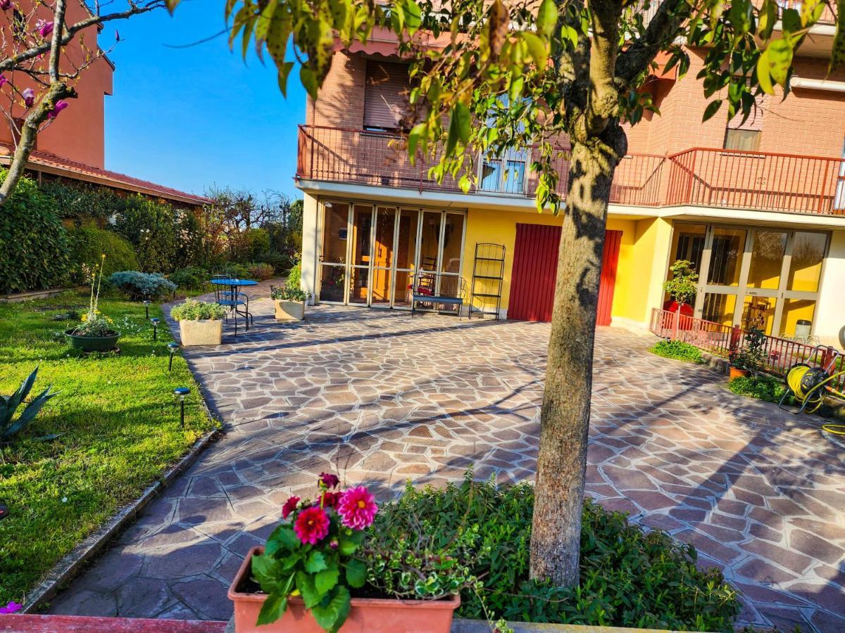 Gold B&B Ravarino Екстериор снимка