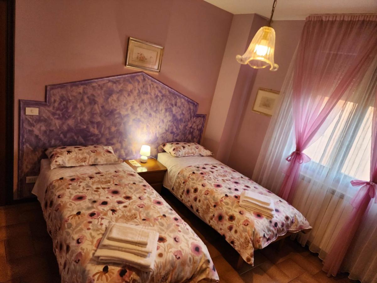 Gold B&B Ravarino Екстериор снимка