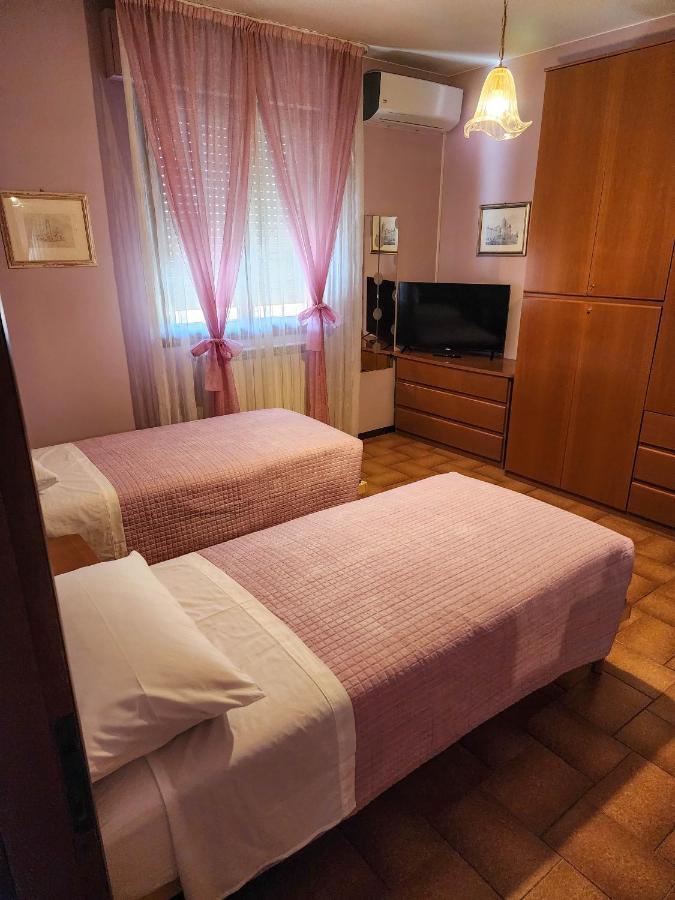 Gold B&B Ravarino Екстериор снимка
