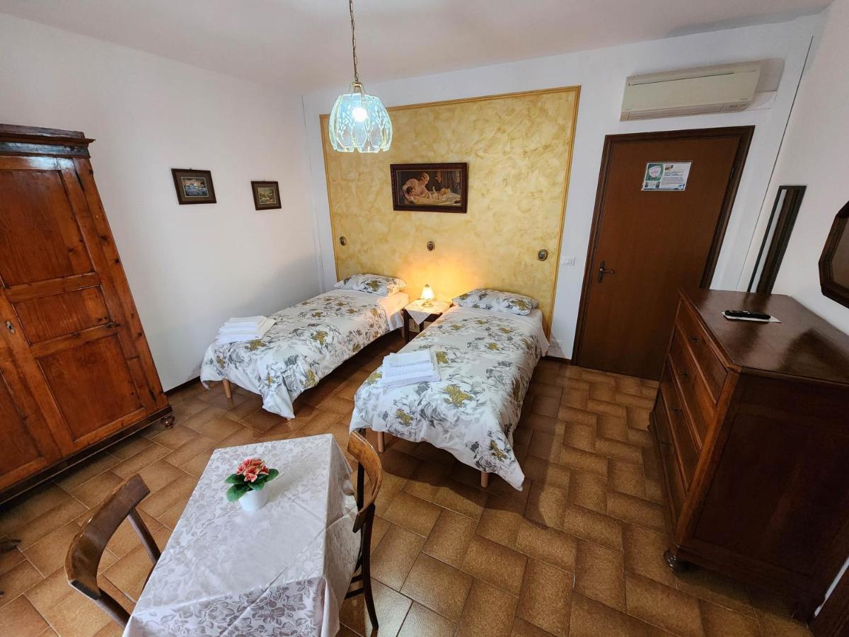 Gold B&B Ravarino Екстериор снимка