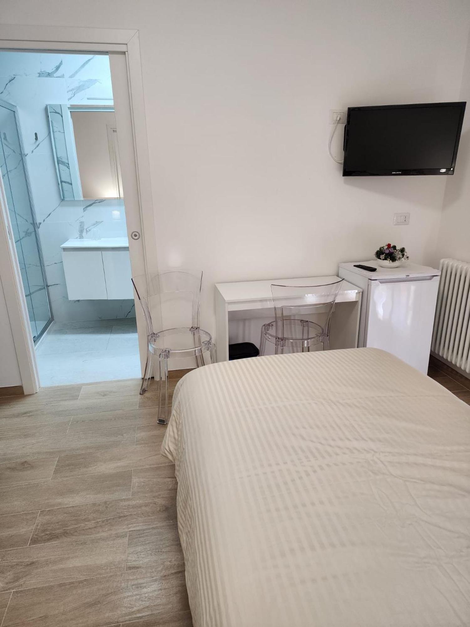 Gold B&B Ravarino Екстериор снимка